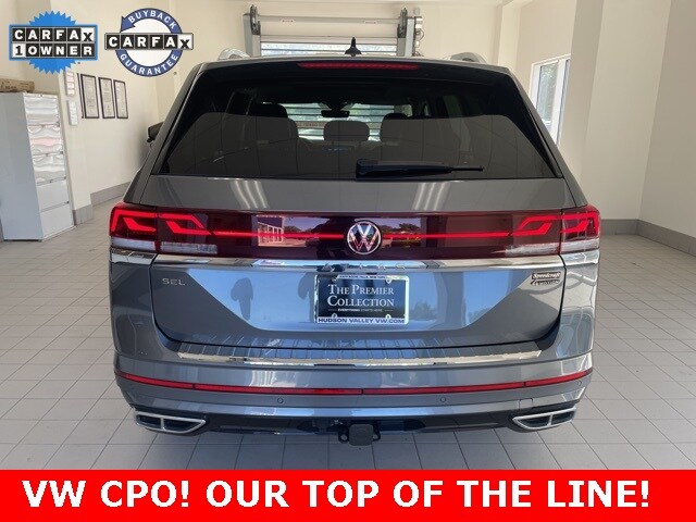 2024 Volkswagen Atlas SEL Premium R-Line photo 2
