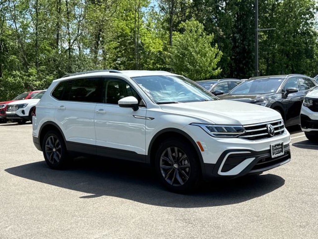 Certified 2024 Volkswagen Tiguan 2.0T SE SUV