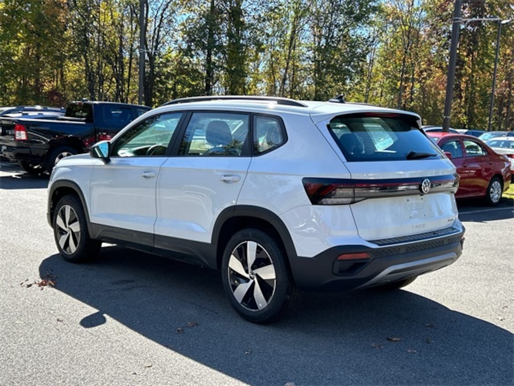 New 2025 Volkswagen Taos 1.5T S SUV