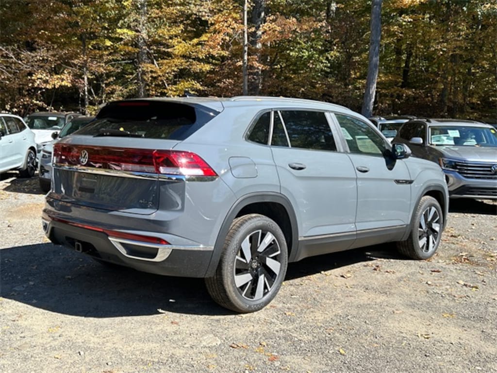 New 2025 Volkswagen Atlas Cross Sport 2.0T SEL SUV