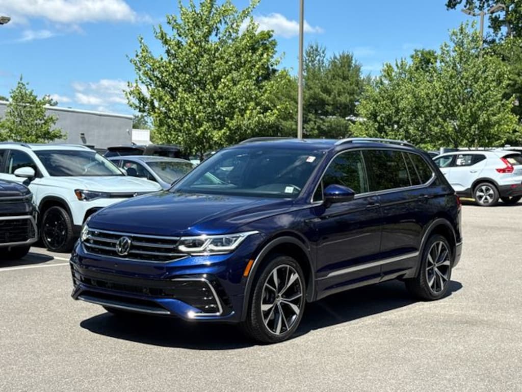 Certified 2023 Volkswagen Tiguan 2.0T SEL R-Line SUV