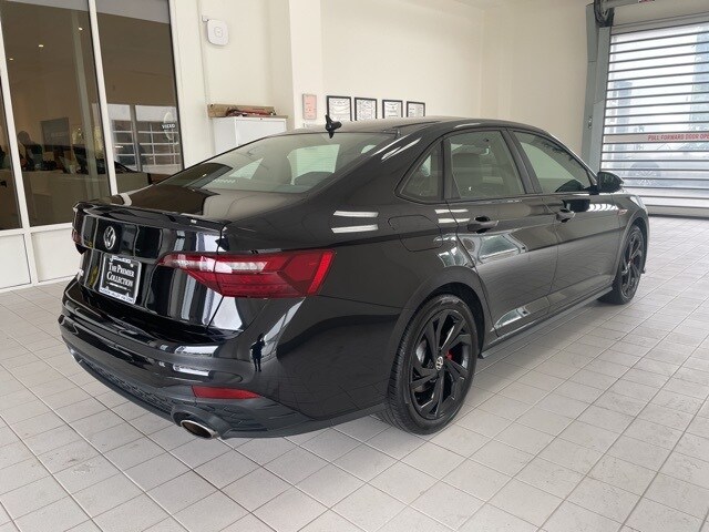 2024 Volkswagen Jetta GLI 2.0T Autobahn photo 4