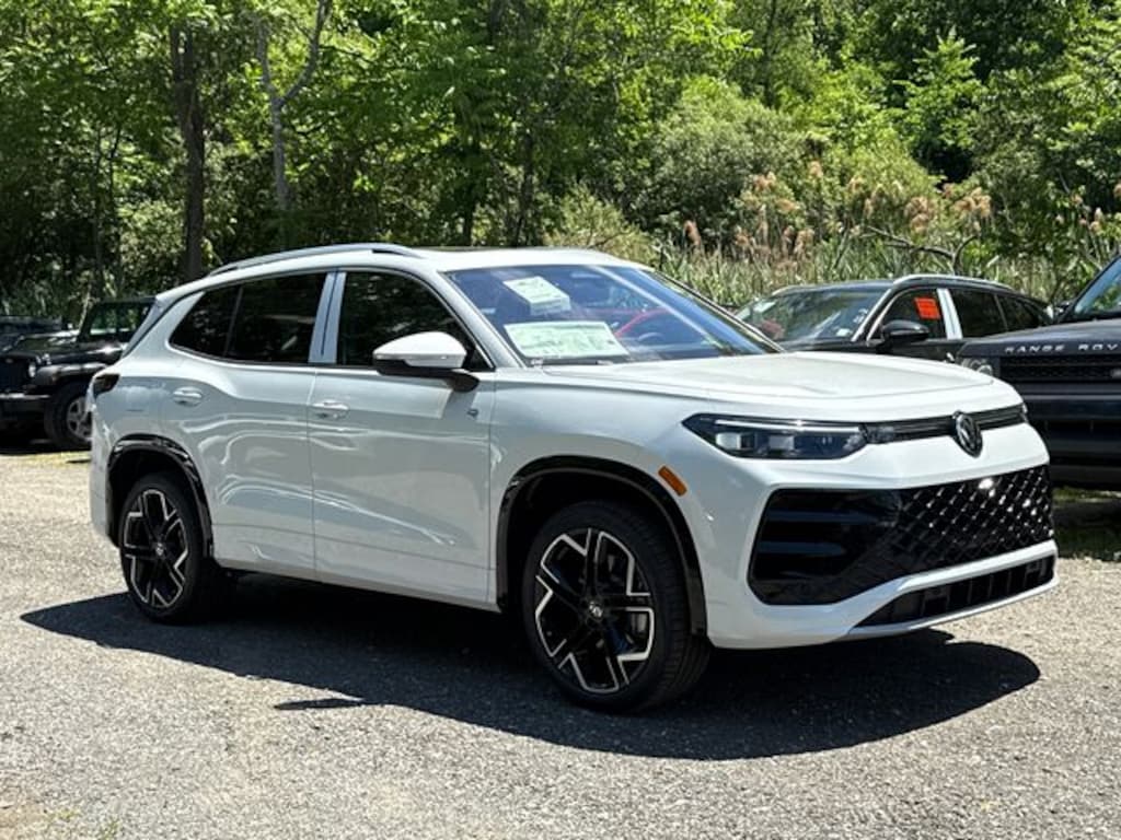 New 2026 Volkswagen Tiguan 2.0T SEL R-Line Turbo SUV