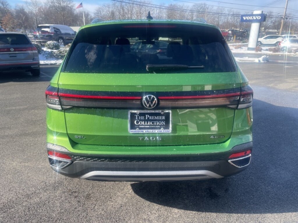 Certified 2025 Volkswagen Taos 1.5T SEL SUV
