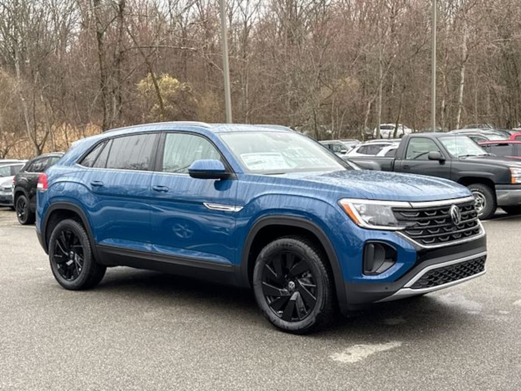 New 2026 Volkswagen Atlas Cross Sport 2.0T SE w/Technology SUV