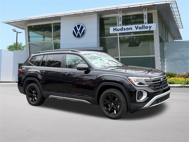 2026 Volkswagen Atlas Atlas Peak Edition's photo