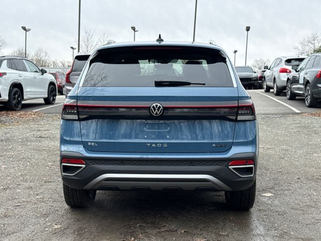 New 2026 Volkswagen Taos 1.5T SEL SUV