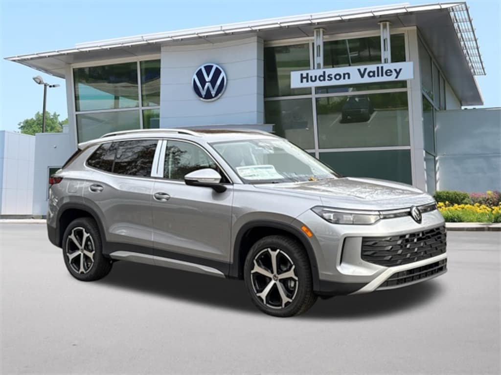 New 2025 Volkswagen Tiguan 2.0T SE SUV