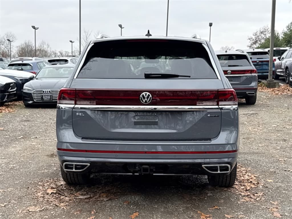 New 2026 Volkswagen Atlas 2.0T SEL Premium R-Line SUV