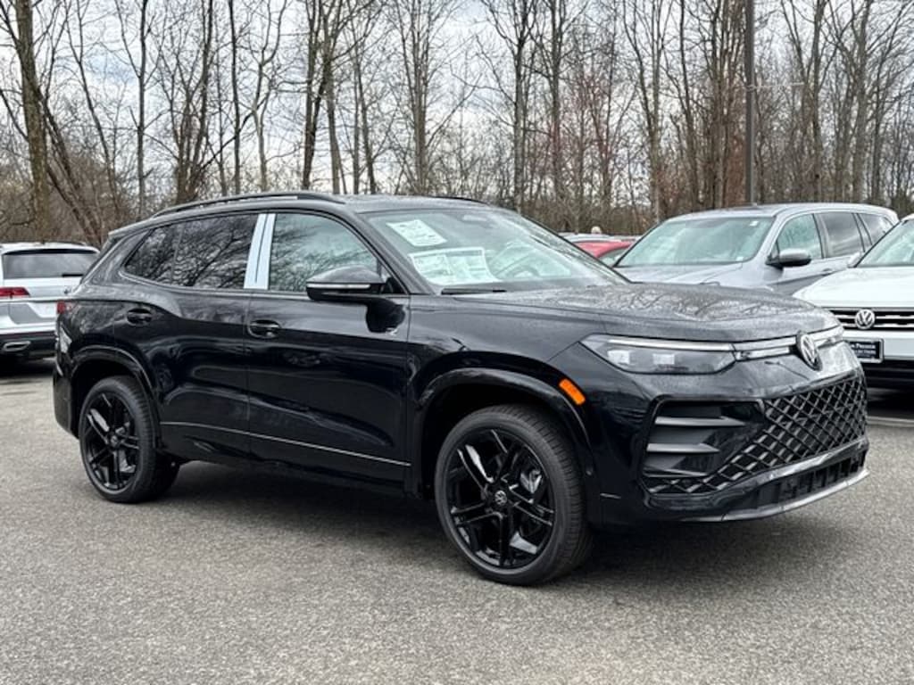 New 2026 Volkswagen Tiguan 2.0T SE R-Line Black SUV