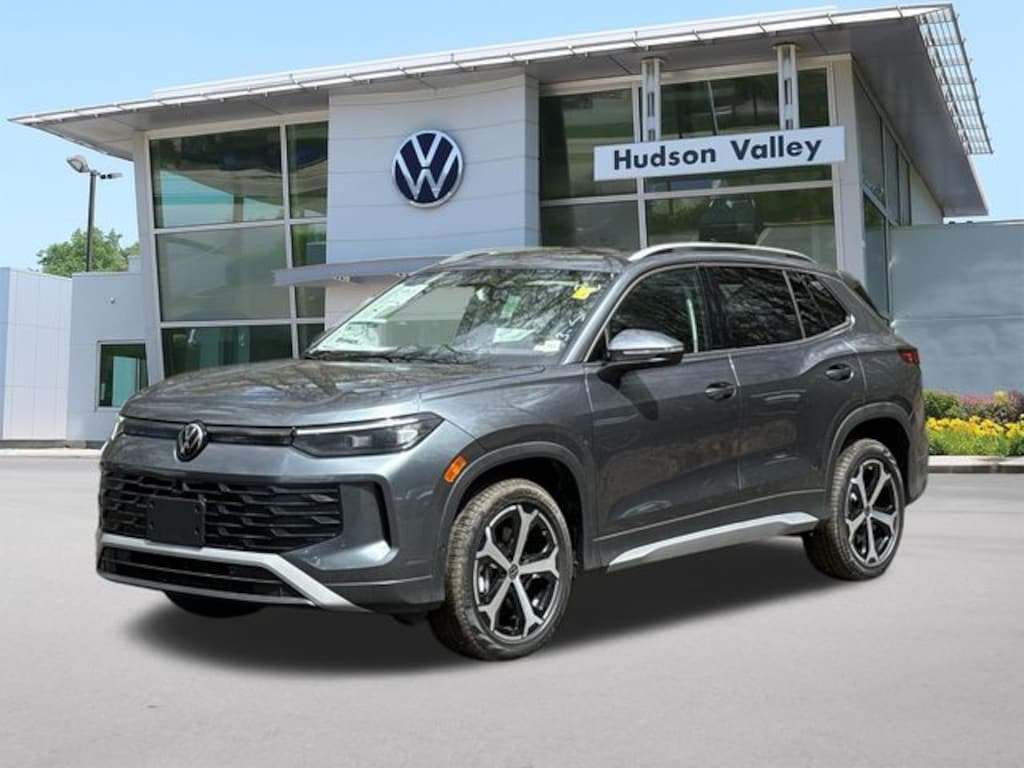 New 2026 Volkswagen Tiguan 2.0T SE SUV