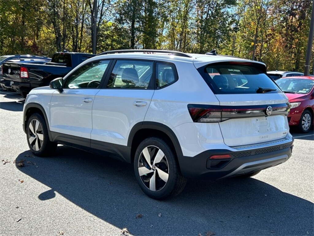New 2025 Volkswagen Taos 1.5T S SUV