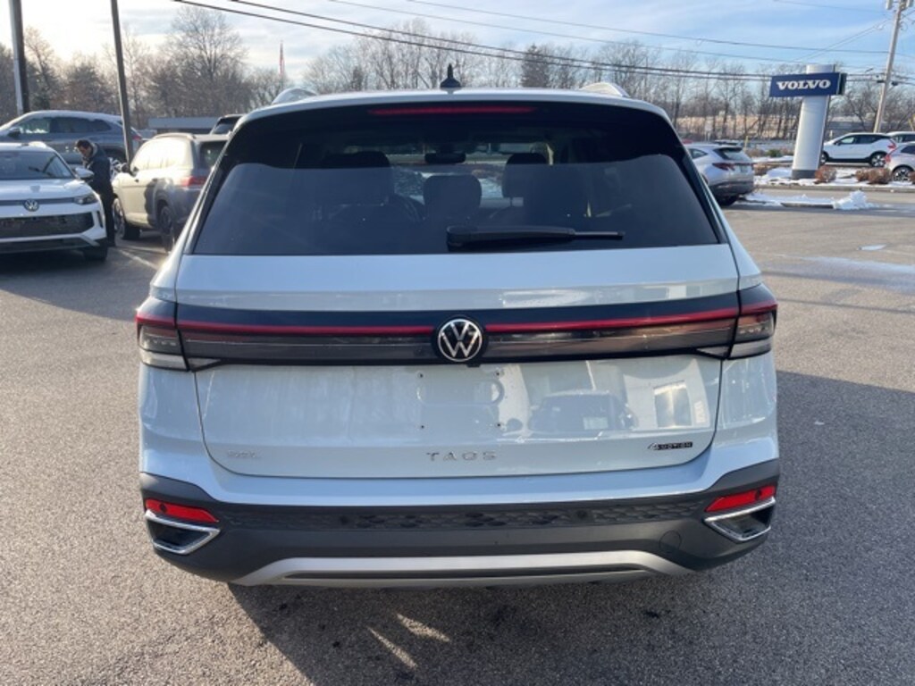 Certified 2025 Volkswagen Taos 1.5T SEL SUV
