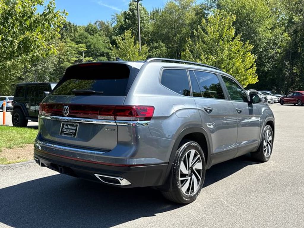 Certified 2024 Volkswagen Atlas 2.0T SE w/Technology SUV