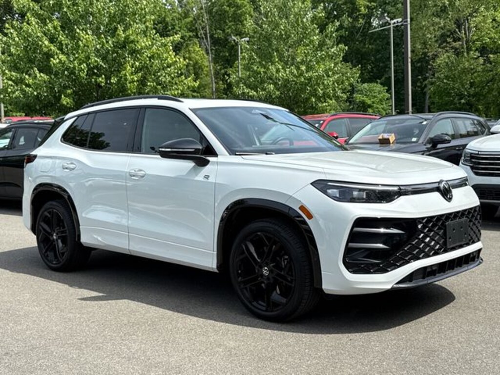 Certified 2026 Volkswagen Tiguan 2.0T SE R-Line Black SUV