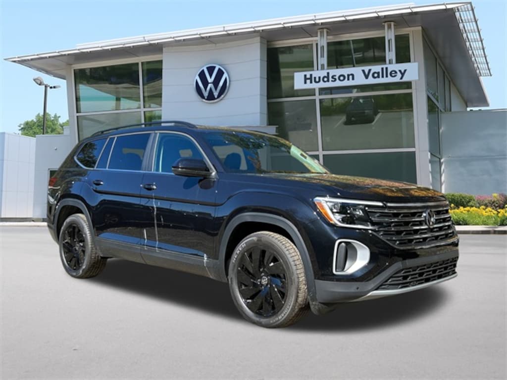 New 2025 Volkswagen Atlas 2.0T SE w/Technology SUV