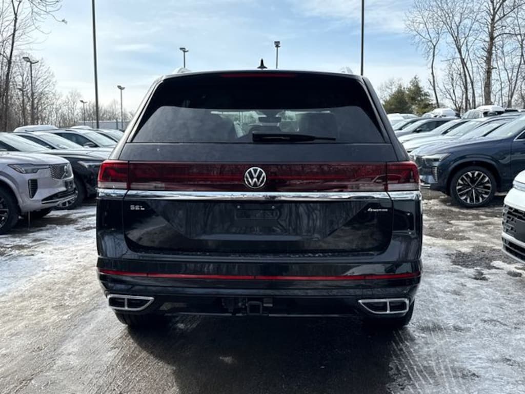 New 2026 Volkswagen Atlas 2.0T SEL Premium R-Line SUV
