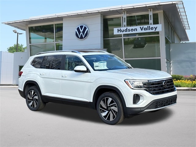 2026 Volkswagen Atlas SEL's photo