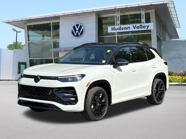 New 2026 Volkswagen Tiguan SE R-Line Black SUV