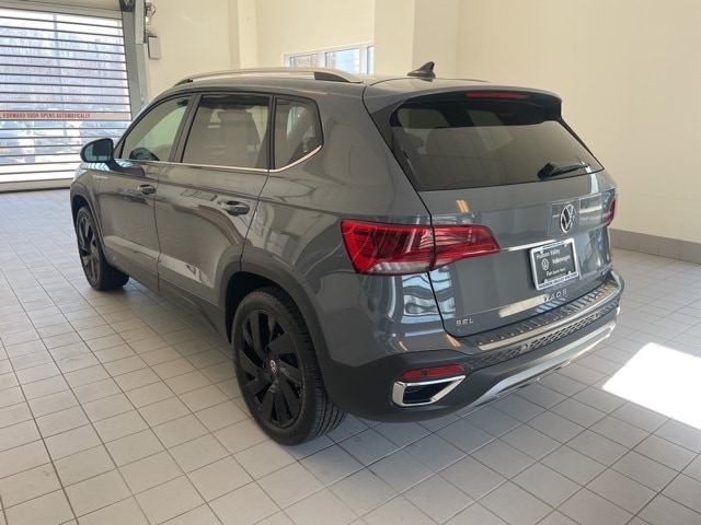 Used 2024 Volkswagen Taos SEL with VIN 3VV4X7B20RM118095 for sale in Wappingers Falls, NY