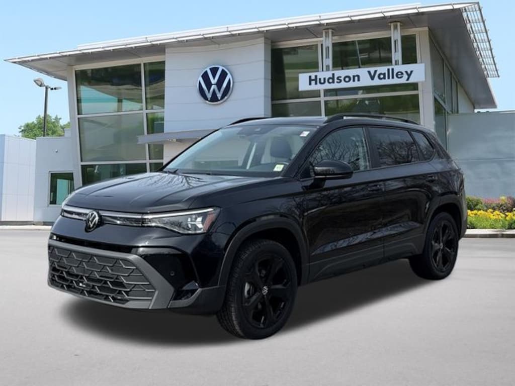 Certified 2025 Volkswagen Taos 1.5T SE Black SUV