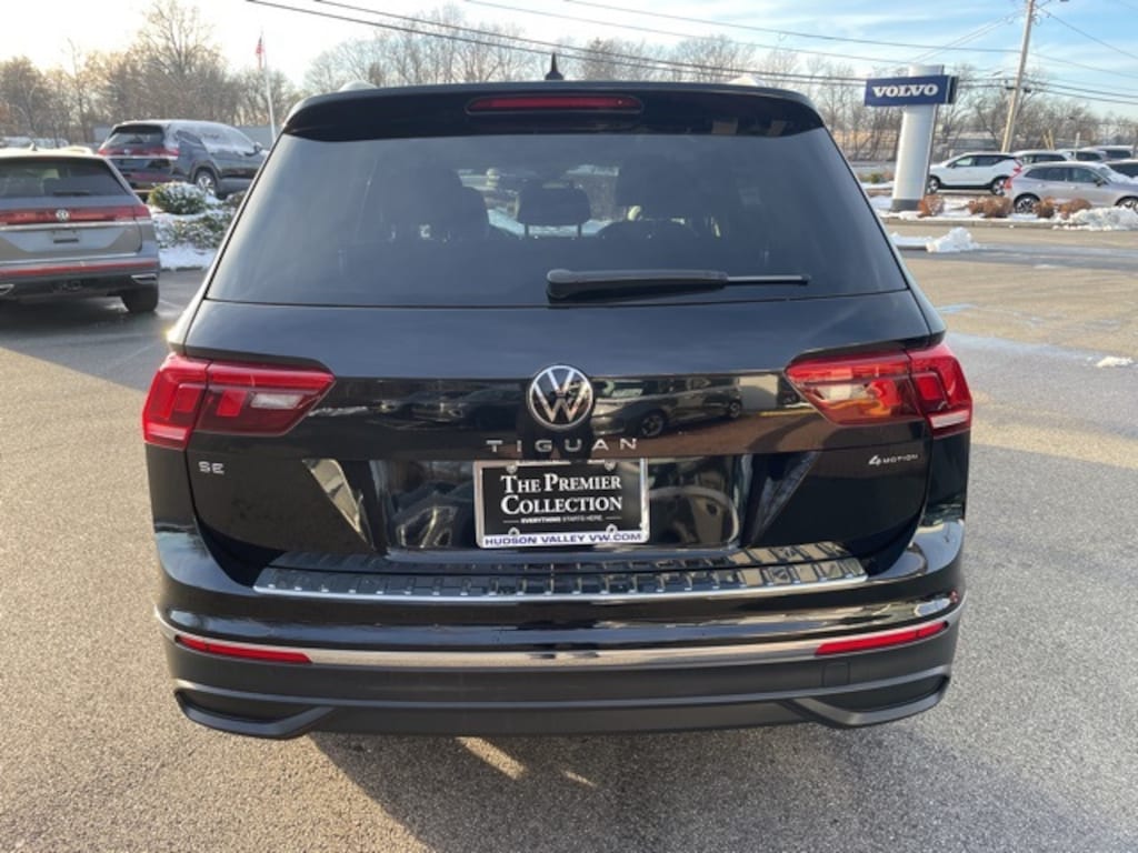 Used 2022 Volkswagen Tiguan 2.0T SE SUV