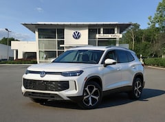 2025 Volkswagen Tiguan 2.0T SE SUV