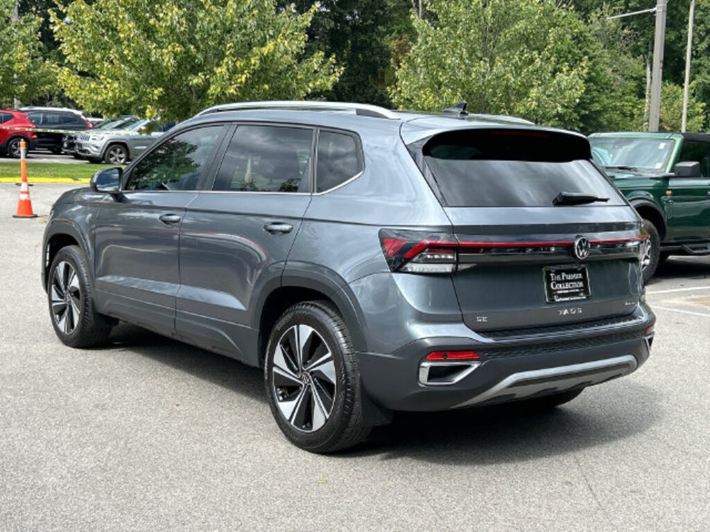 Certified 2025 Volkswagen Taos 1.5T SE SUV