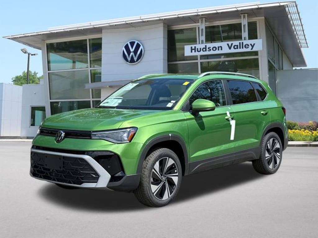 New 2026 Volkswagen Taos 1.5T SE SUV