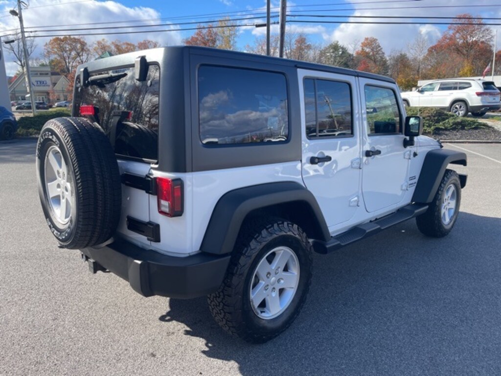 Used 2017 Jeep Wrangler JK Unlimited Sport 4x4 SUV