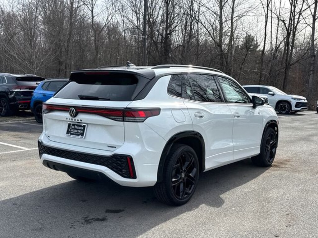Certified 2025 Volkswagen Tiguan 2.0T SE R-Line Black SUV