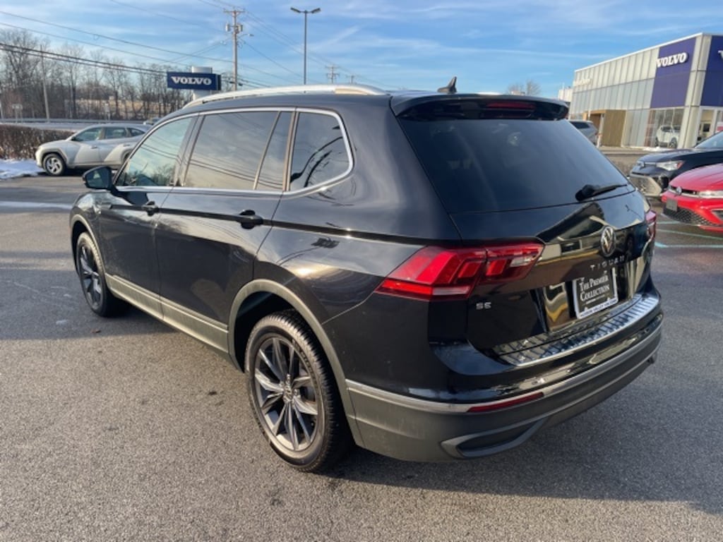 Used 2022 Volkswagen Tiguan 2.0T SE SUV