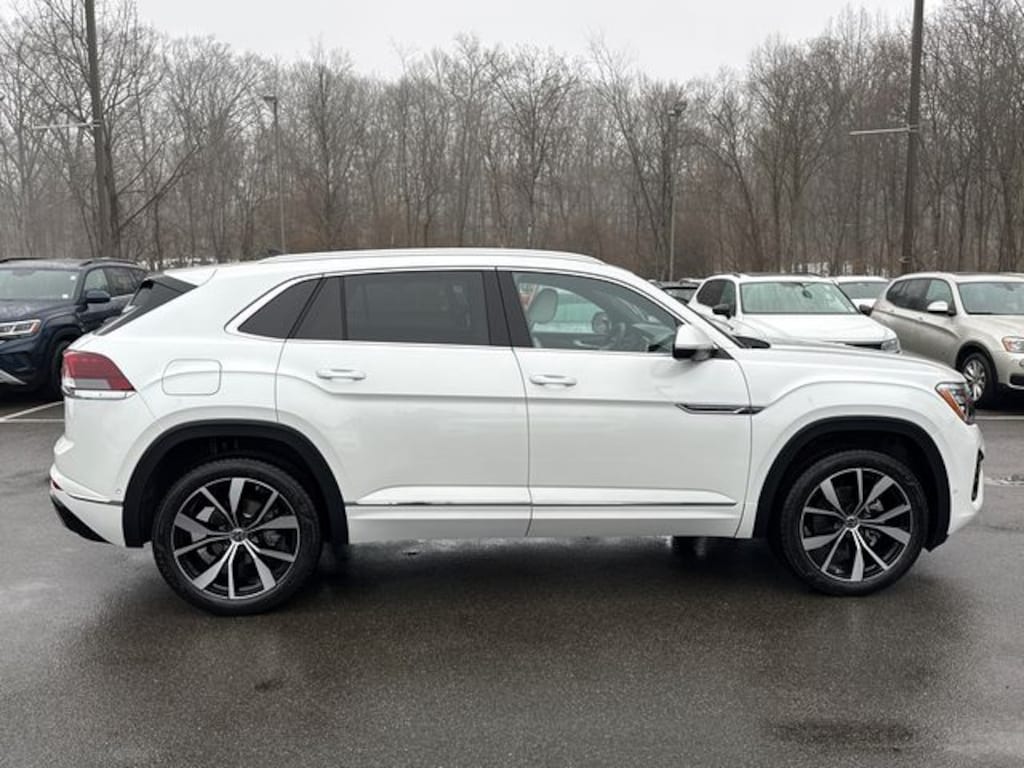 Certified 2025 Volkswagen Atlas Cross Sport 2.0T SEL Premium R-Line SUV