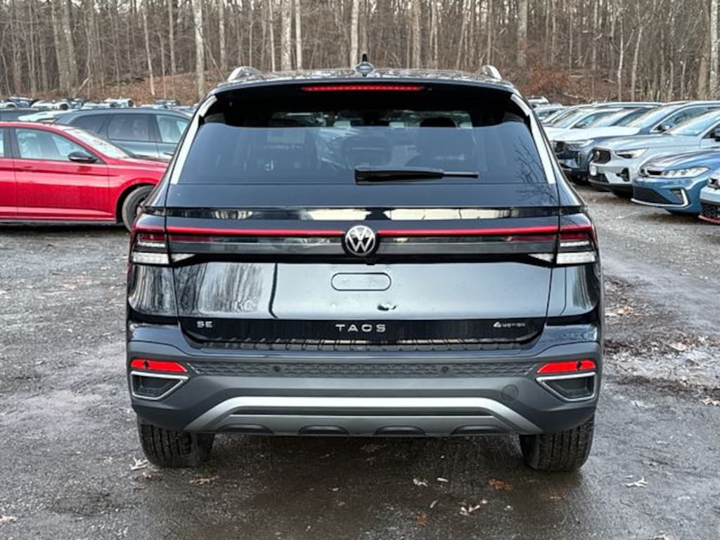 New 2026 Volkswagen Taos 1.5T SE SUV