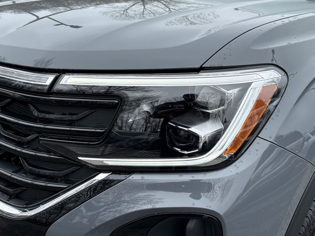 2026 Volkswagen Atlas Cross Sport SE w/Tech - Photo 7