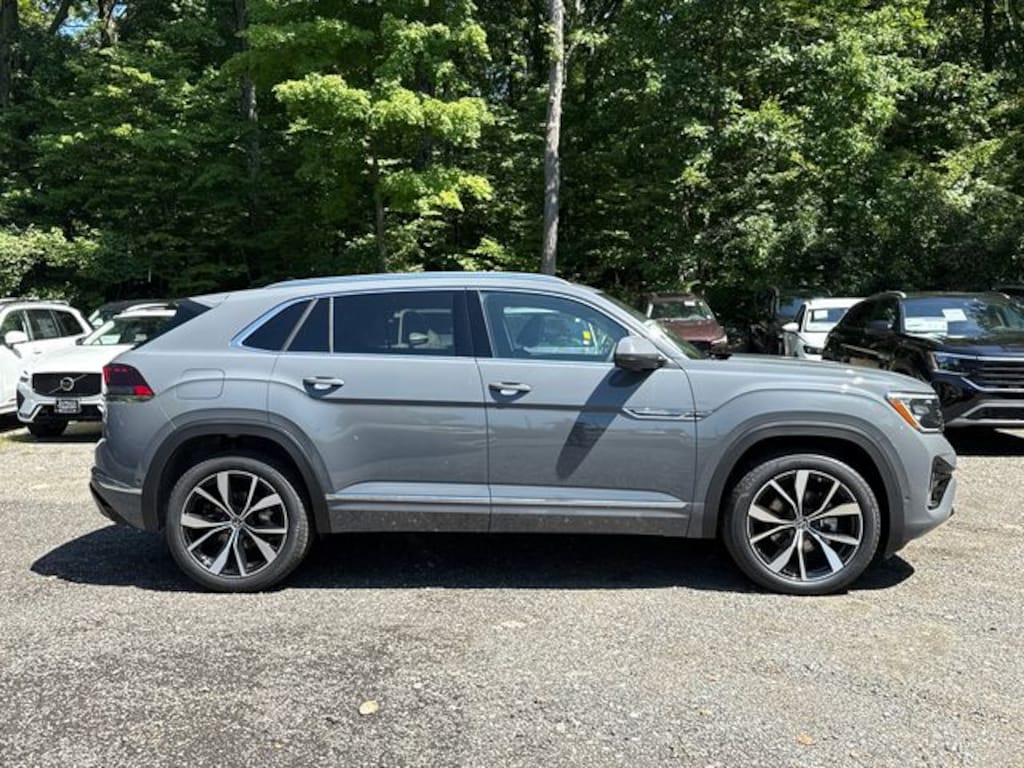 New 2026 Volkswagen Atlas Cross Sport SEL Premium R-Line SUV