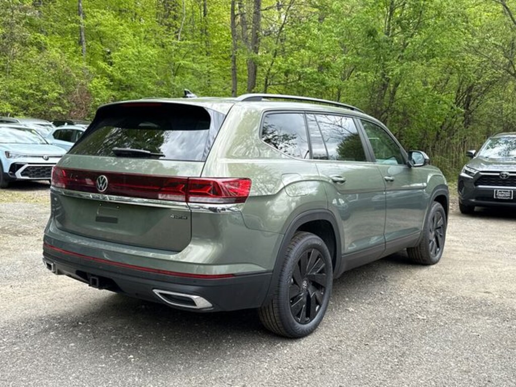New 2026 Volkswagen Atlas 2.0T SE w/Technology SUV