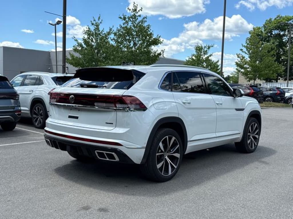 Used 2024 Volkswagen Atlas Cross Sport 2.0T SEL Premium R-Line SUV