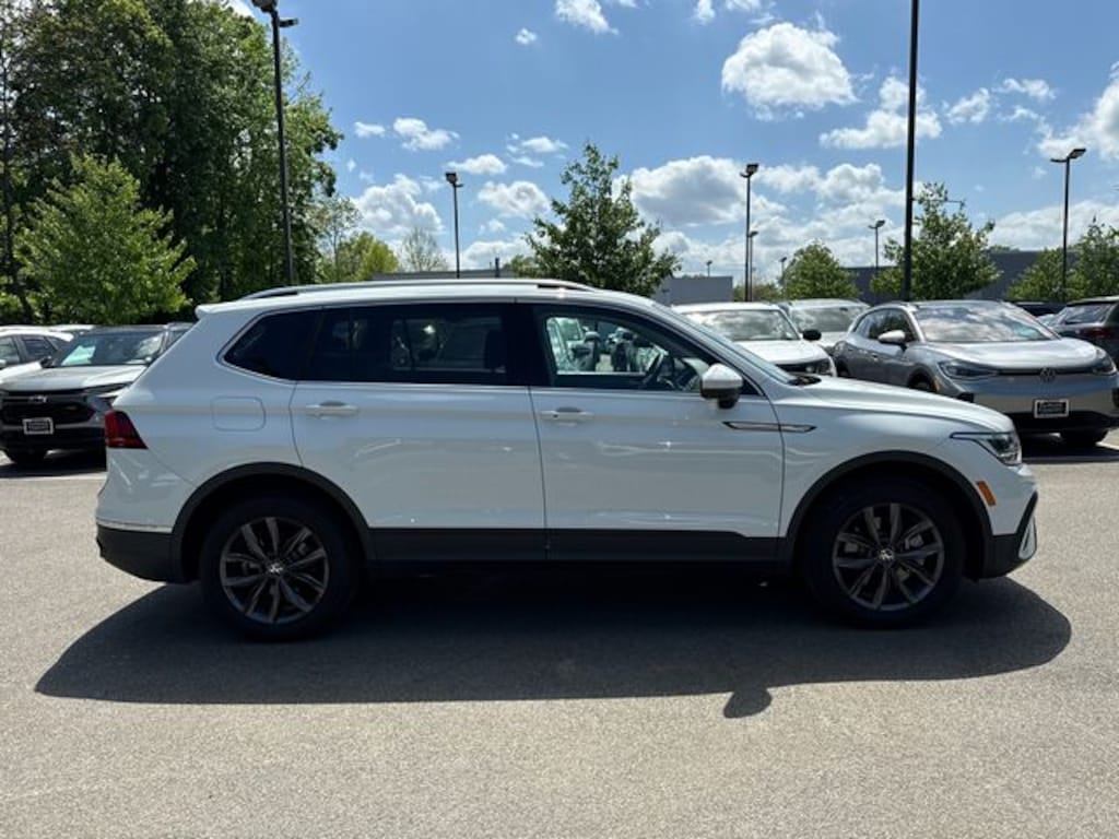 Certified 2024 Volkswagen Tiguan 2.0T SE SUV