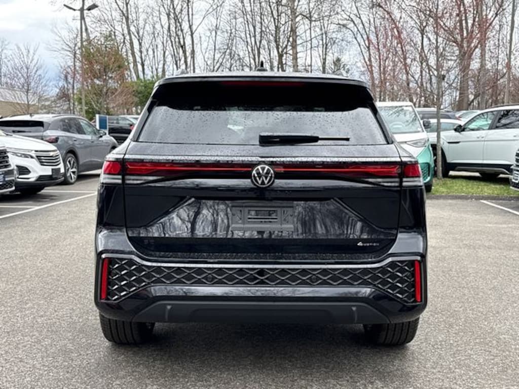 New 2026 Volkswagen Tiguan 2.0T SE R-Line Black SUV