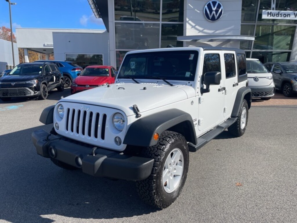 Used 2017 Jeep Wrangler JK Unlimited Sport 4x4 SUV
