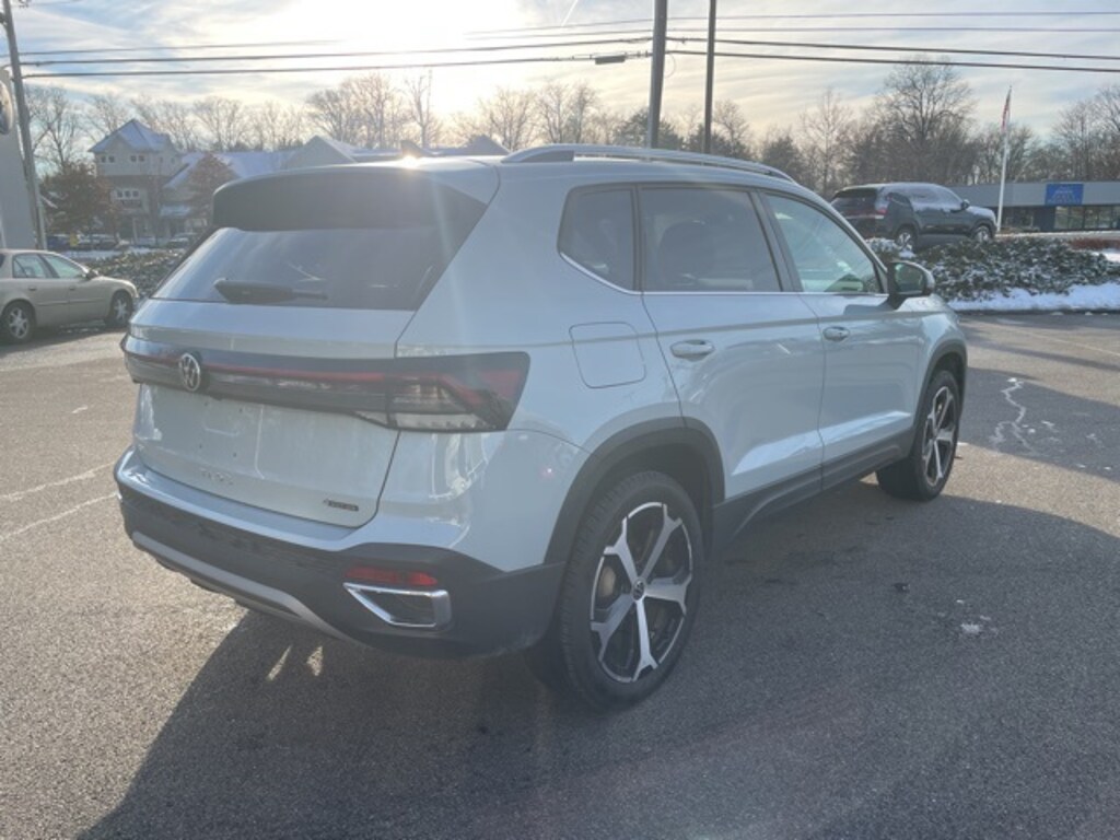 Certified 2025 Volkswagen Taos 1.5T SEL SUV