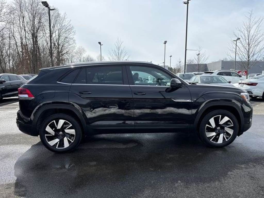 Certified 2025 Volkswagen Atlas Cross Sport 2.0T SE w/Technology SUV