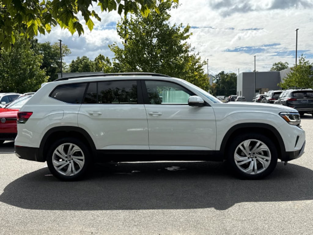 Used 2023 Volkswagen Atlas 3.6L V6 SE w/Technology SUV