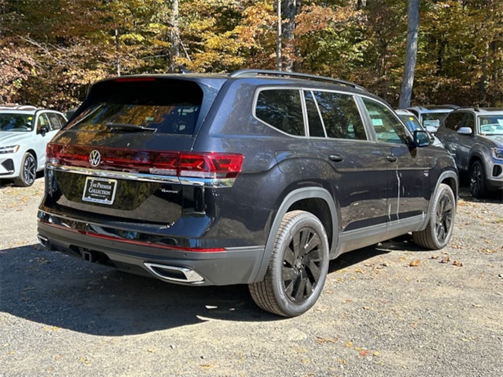 New 2025 Volkswagen Atlas 2.0T SE w/Technology SUV