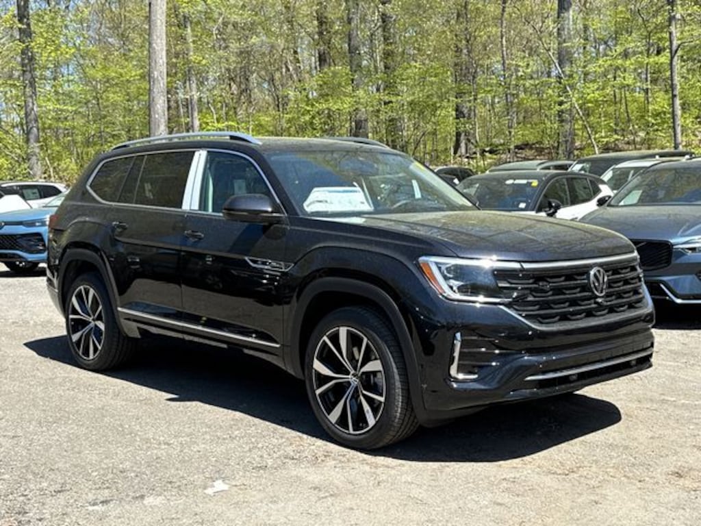 New 2026 Volkswagen Atlas 2.0T SEL Premium R-Line SUV