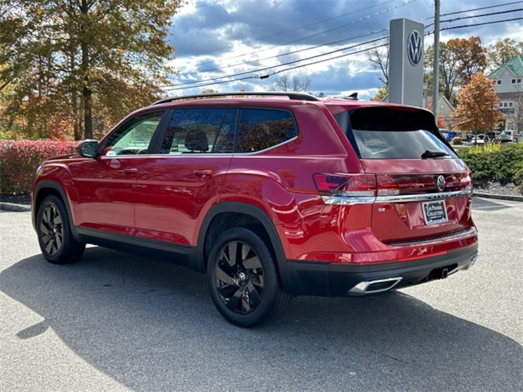 New 2025 Volkswagen Atlas 2.0T SE w/Technology SUV