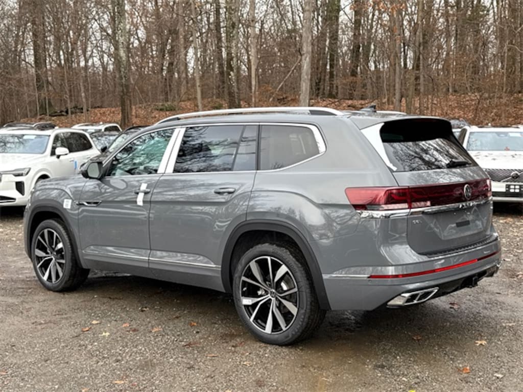 New 2026 Volkswagen Atlas 2.0T SEL Premium R-Line SUV