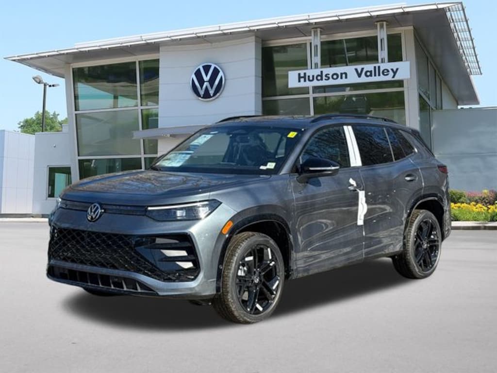 New 2026 Volkswagen Tiguan 2.0T SE R-Line Black SUV