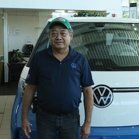 Staff member Carl Allen from ID_0be70c
